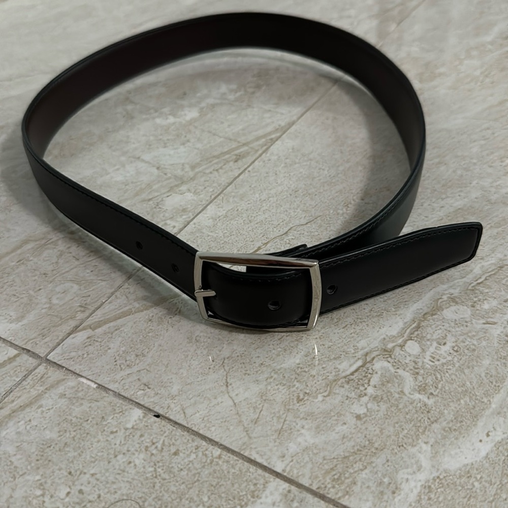 NEVER WORN belt